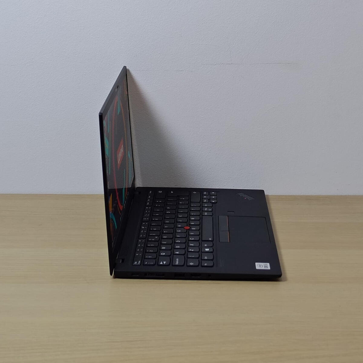 Lenovo Thinkpad X1 Carbon Gen 8 Samping Kanan Butik Laptop
